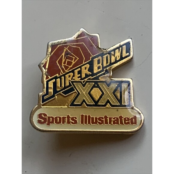 1986 Super Bowl XXI SPORTS ILLUSTRATED Rose Logo Pin Da Bears 46-10 over Pats - Picture 1 of 3